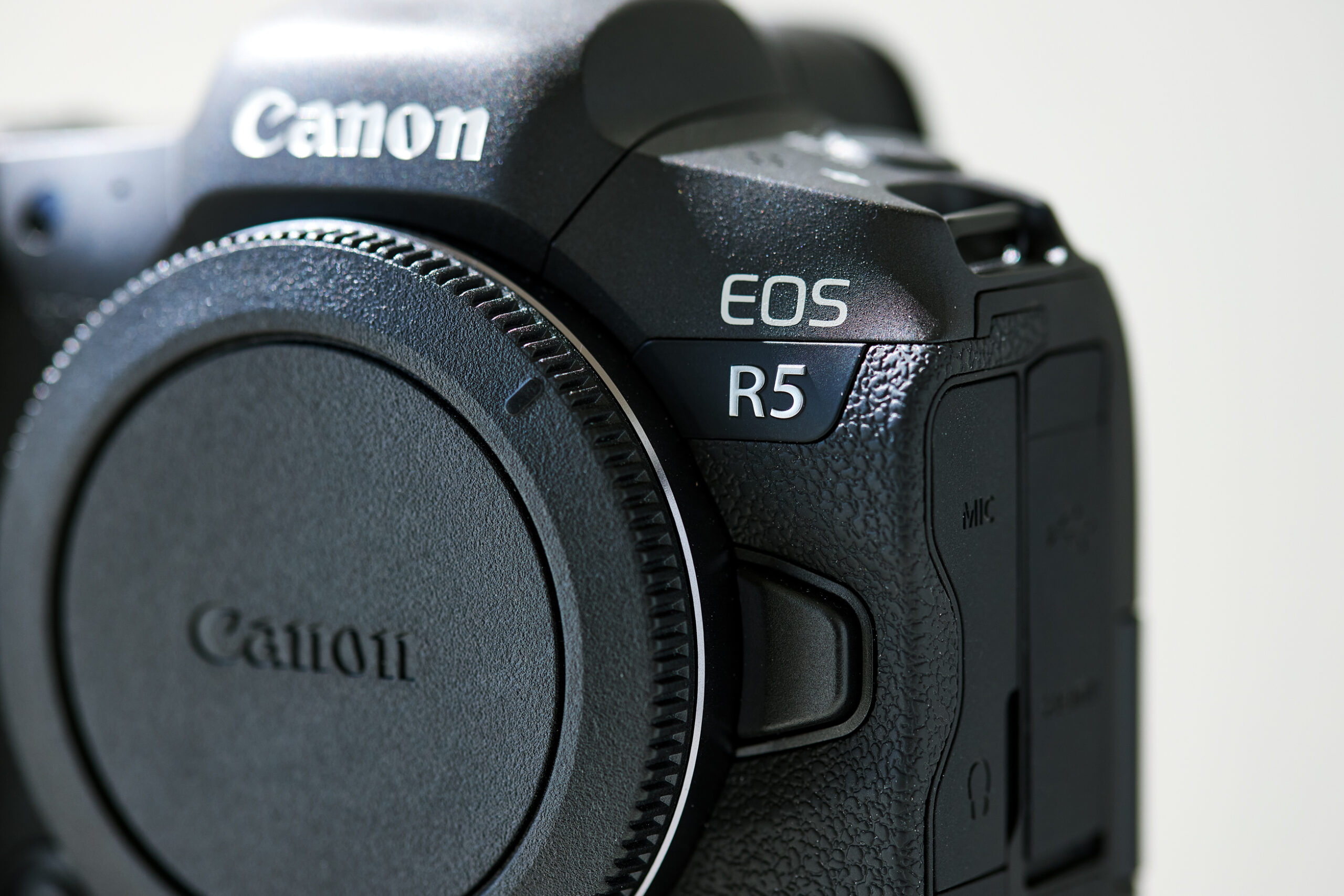 Canon EOS R5レビュー：Canonの意地と本気が感じられるミラーレス