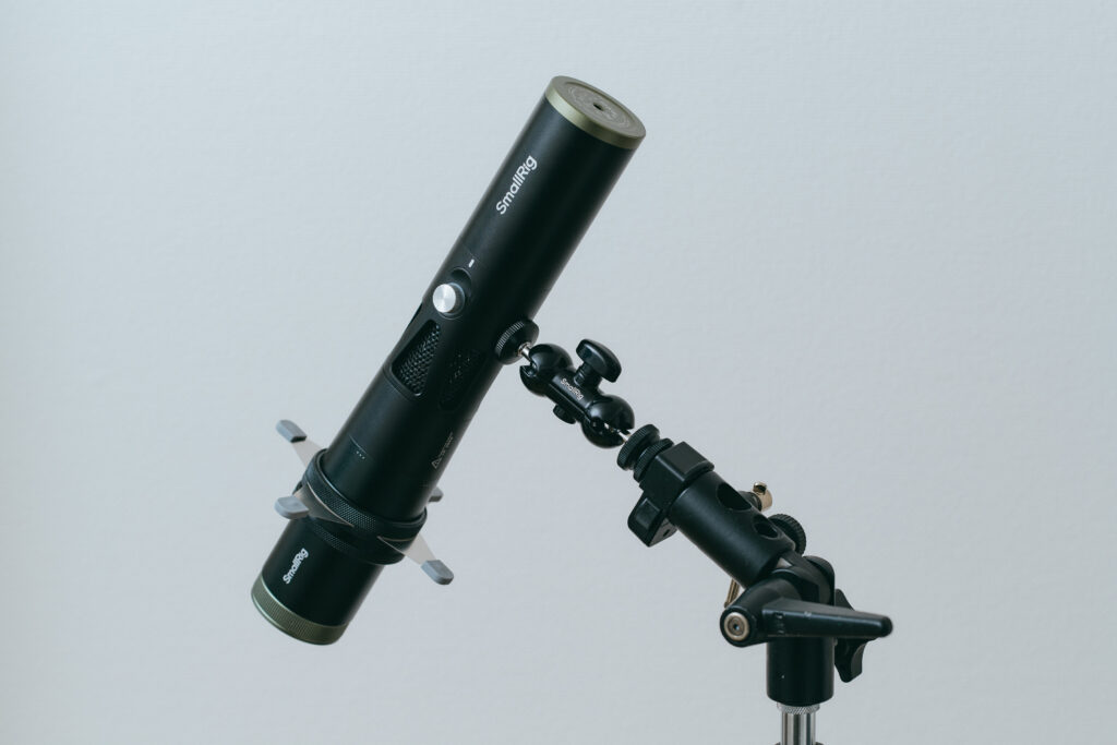 RF20CにSP Airを装着した小型プロジェクターライト